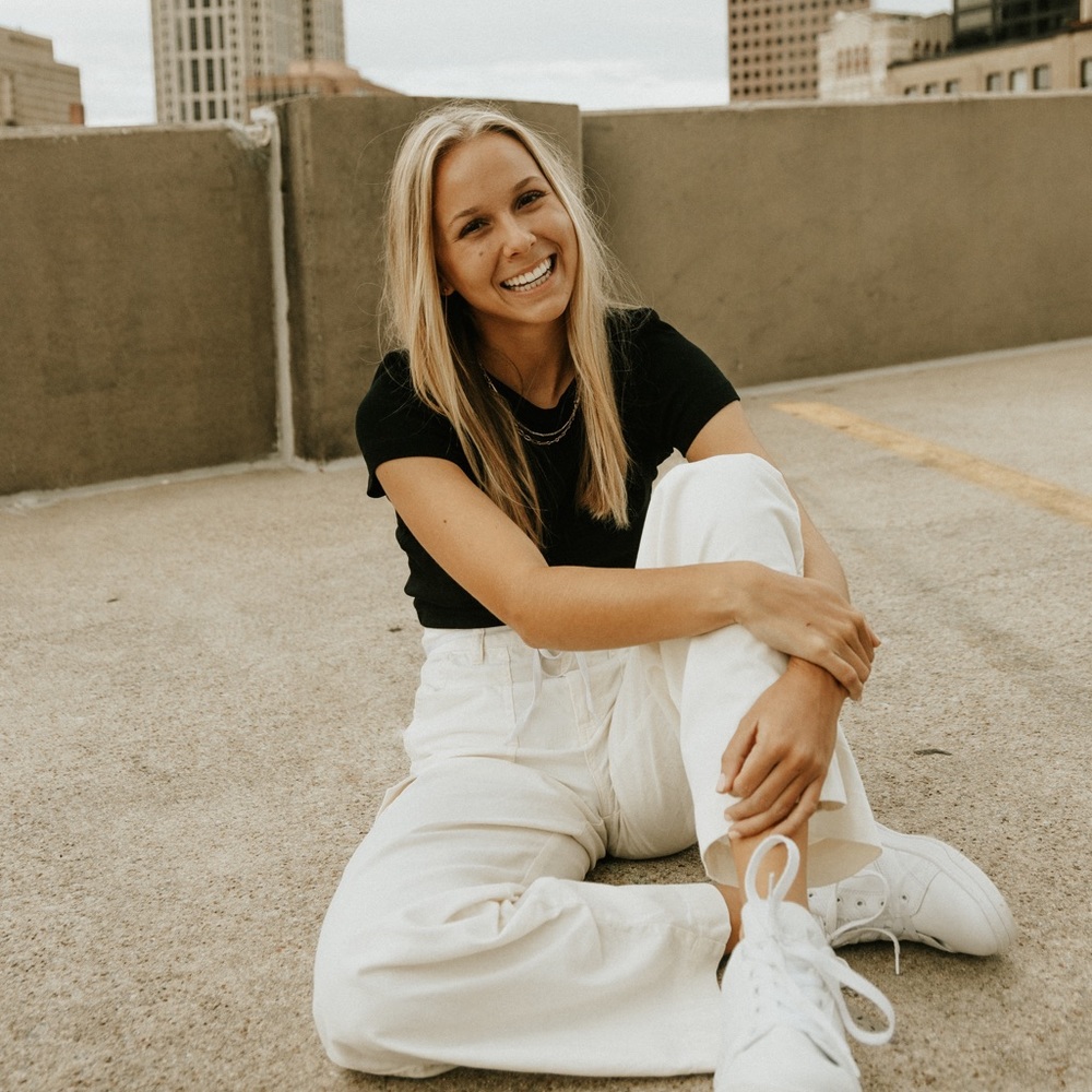 Meet your Posher, Ansley